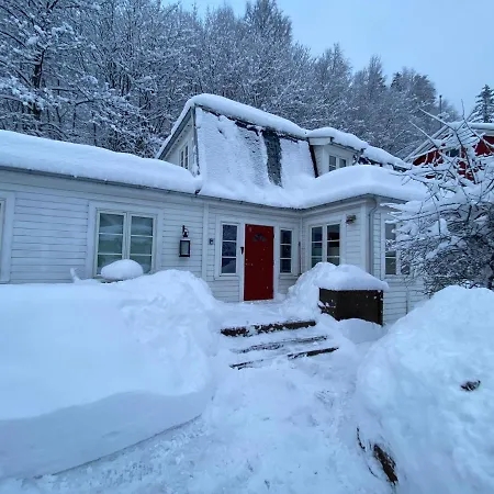 Sentralt hus i Rjukan Eksteriør bilde